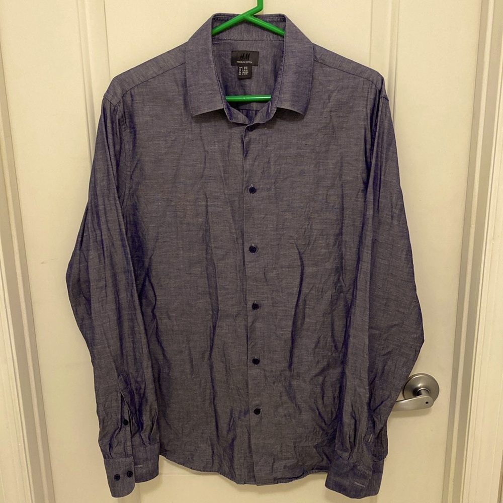 H&M premium cotton dress shirt.
